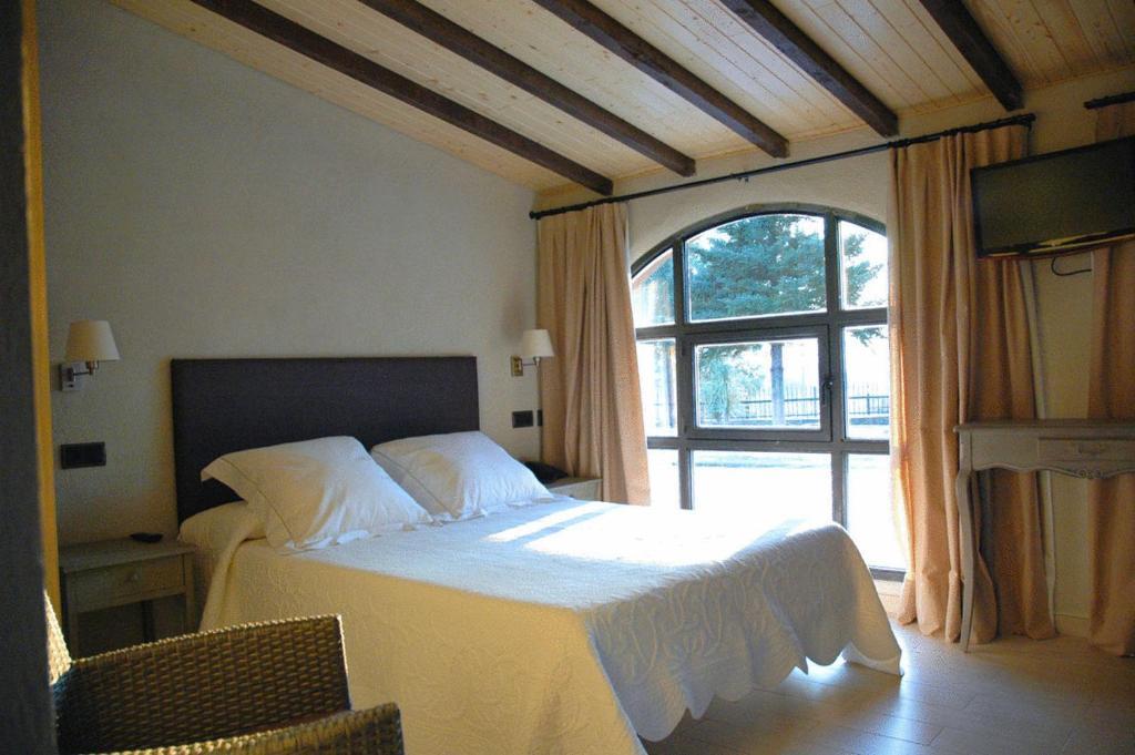 Hotel Mas El Cuquello Els Ibarsos Ruang foto